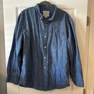 St. John's Bay Men's Casual Blue Button Down Shirt